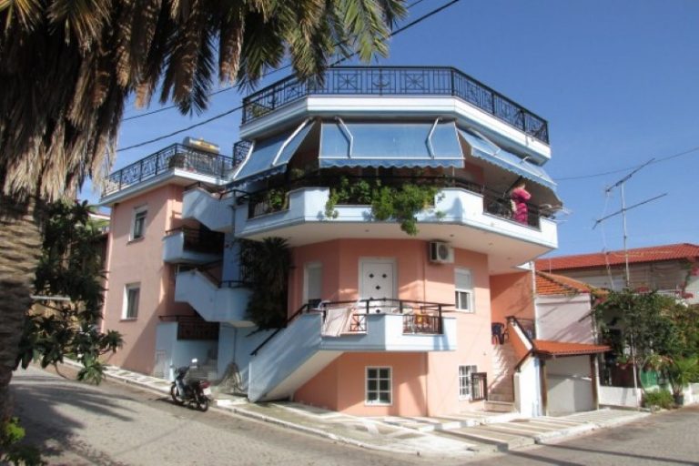 Vila Meri – Sarti
