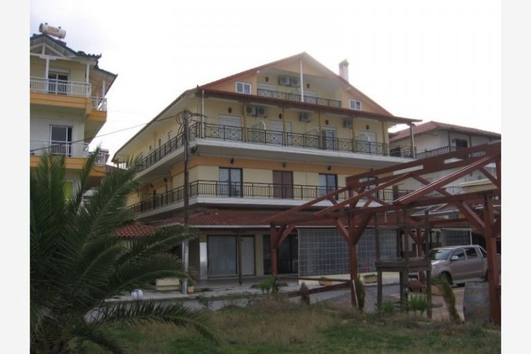 Vila Tsambika – Nei Pori