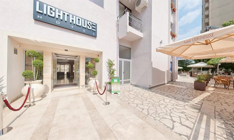 Hotel Light House – Igalo