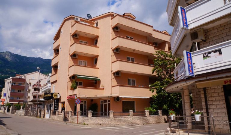 Pansion Velji Vinogradi – Budva