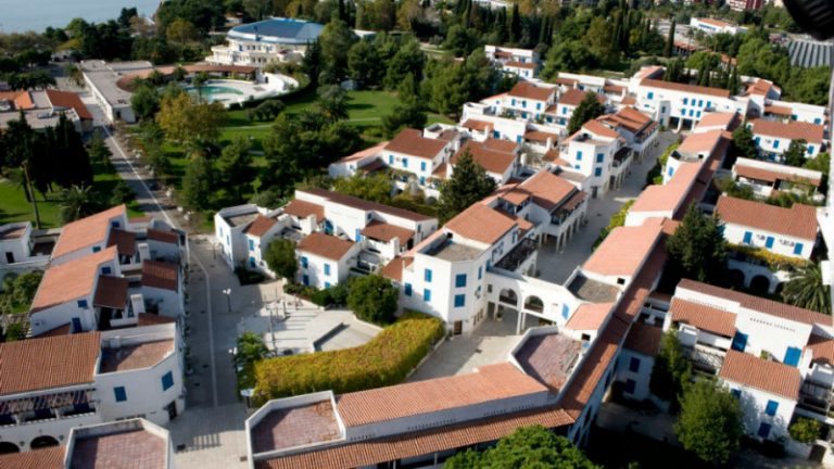 Hotel Slovenska Plaža – Budva