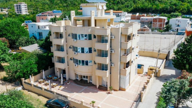 Hotel Dana – Čanj
