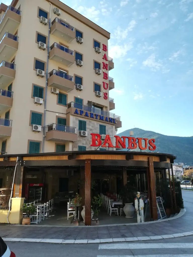 Banbus lux Budva